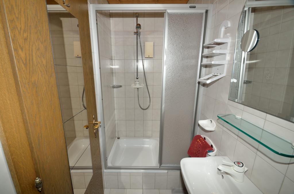 Gaestehaus Sissy Längenfeld Habitación foto